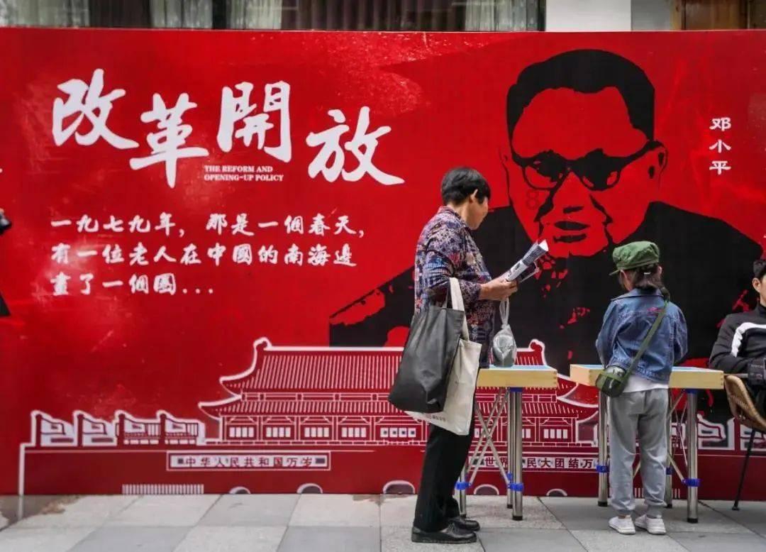 怎么看待目前一些大学生毕业后从事保姆阿姨工作？游戏画面